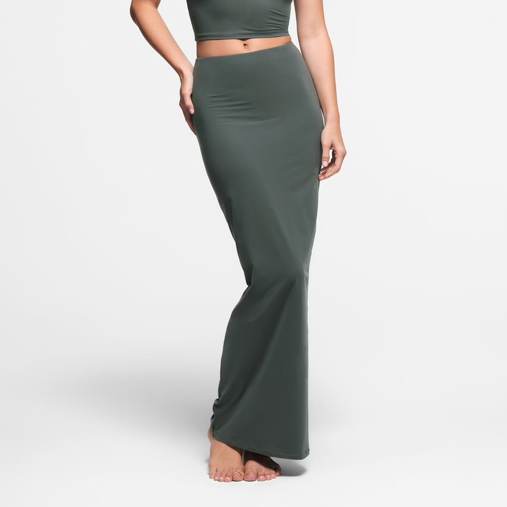 Skims Fits Everybody Maxi Skirt Sz XS Deep Sea color
